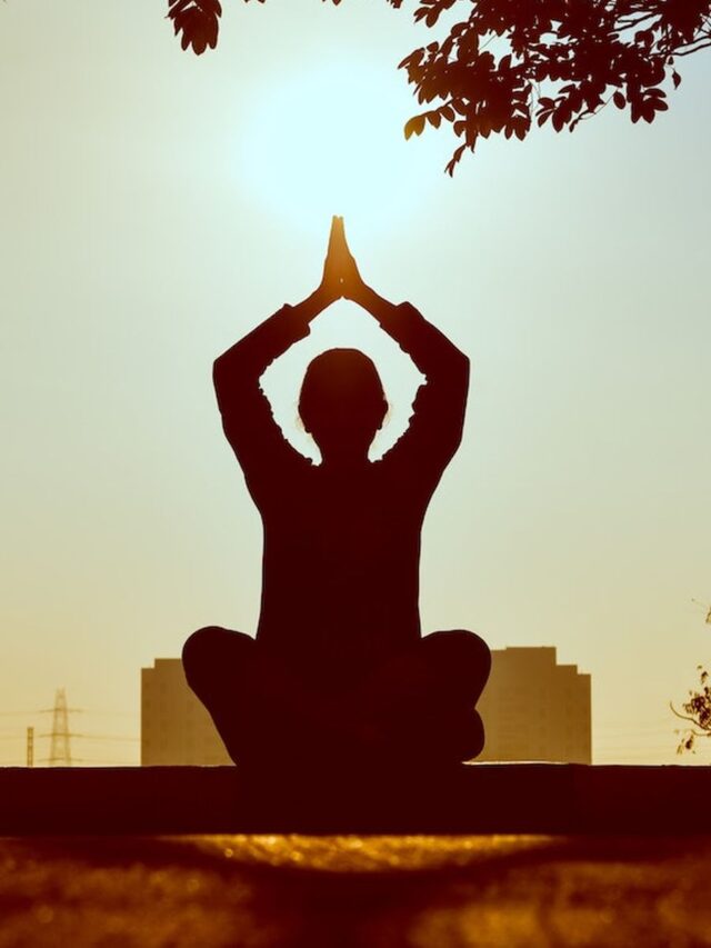 8 Best Sustainable Yoga Clothing Brands for Keeping Fit Your